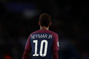 Kiper Barcelona Menantikan Neymar Kembali