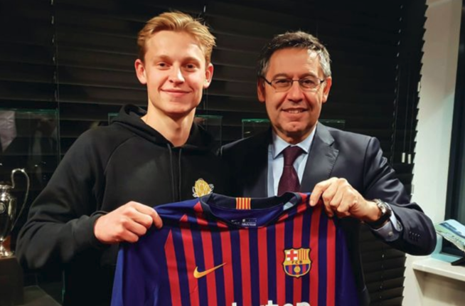 Frenkie de Jong Resmi Bergabung Dengan Barcelona