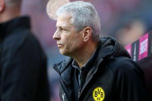 Favre : Dortmund Terlalu Banyak Memikirkan Gelar